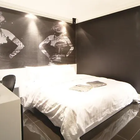 Echae Hotel 3 Sinchon